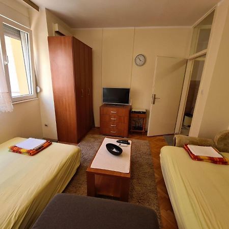 City Centar Apartment Tivat Ngoại thất bức ảnh