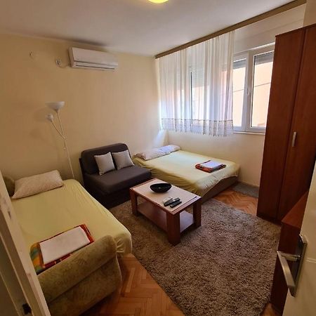 City Centar Apartment Tivat Ngoại thất bức ảnh