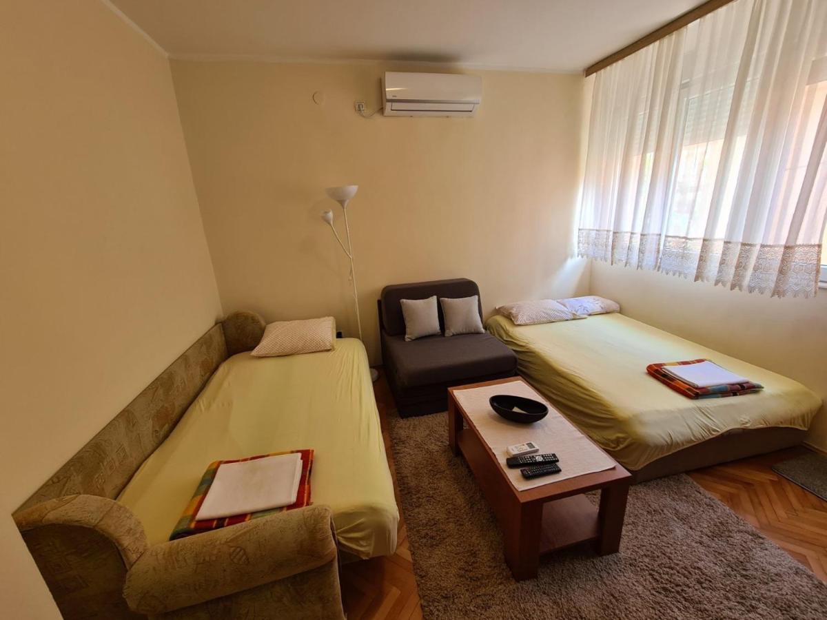 City Centar Apartment Tivat Ngoại thất bức ảnh