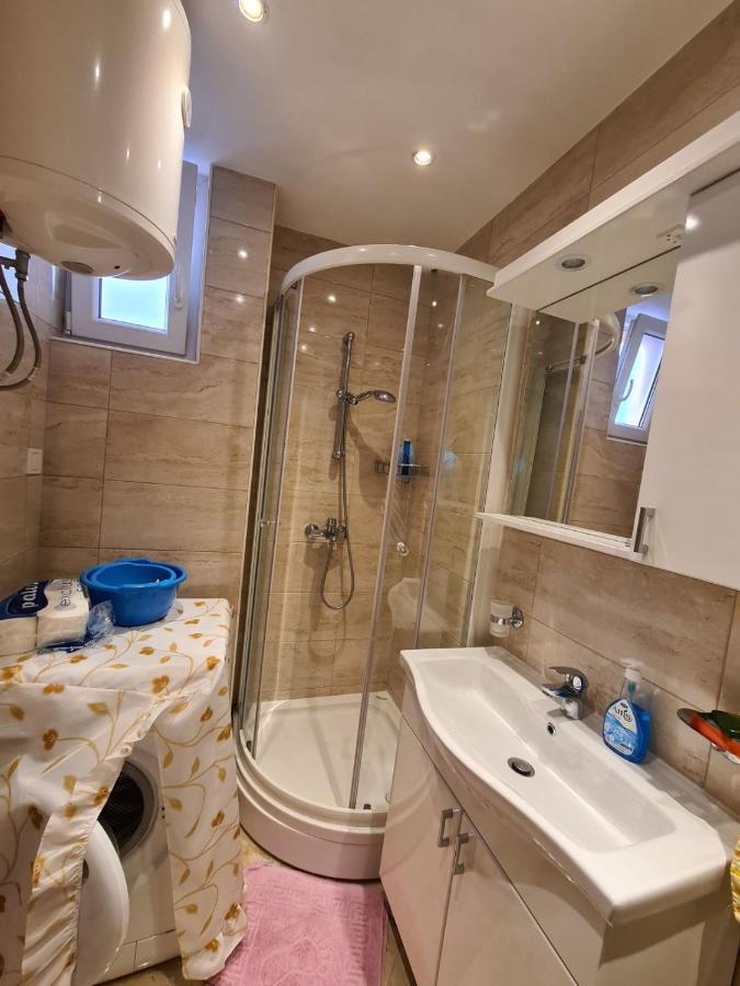 City Centar Apartment Tivat Ngoại thất bức ảnh