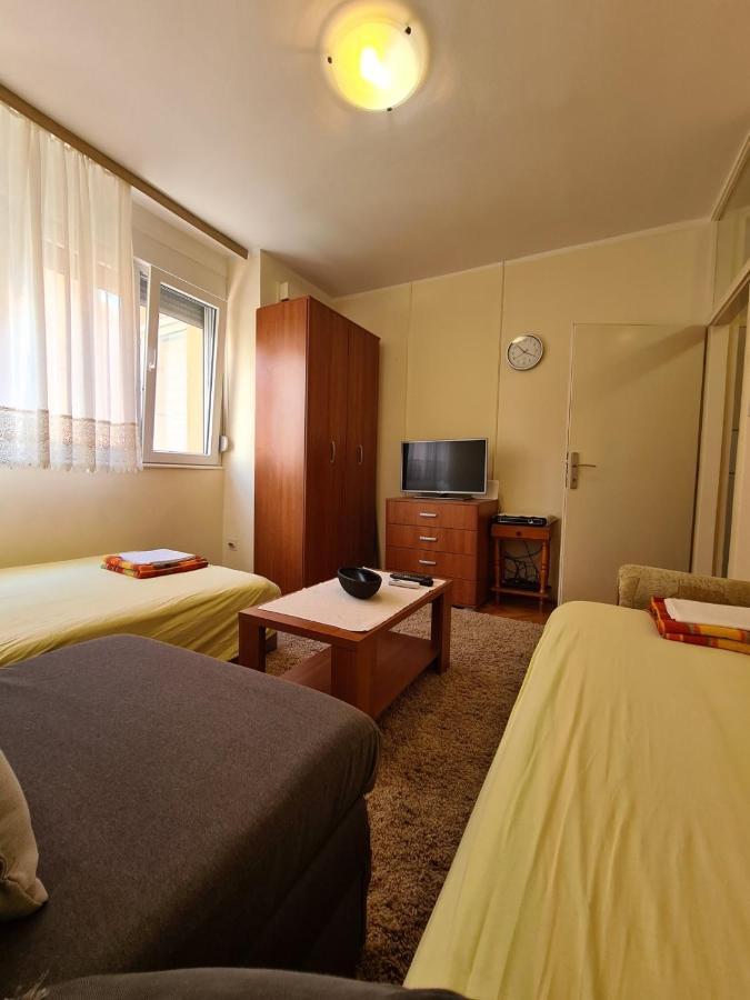 City Centar Apartment Tivat Ngoại thất bức ảnh